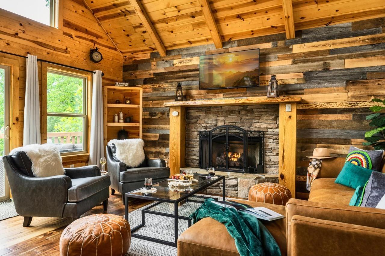 Mountainside - New Luxury Cabin-Fire Table-Hot Tub-3 Pools-Ps5-Bears Gatlinburg Exterior foto